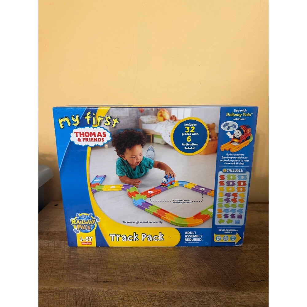Fisher-Price My First Thomas & Friends Railway Pals Track Pack toy set